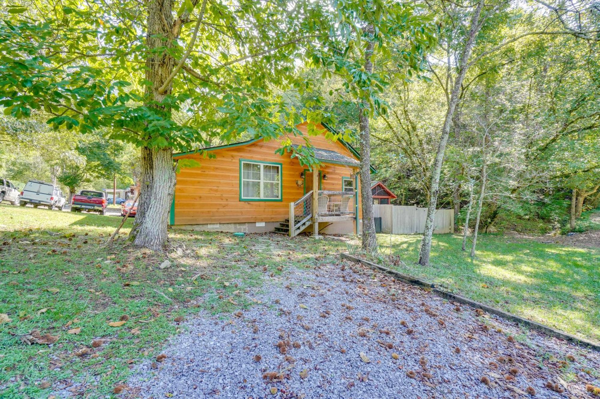 Just Fur Relaxin Sevierville Cabin With Hot Tub! エクステリア 写真