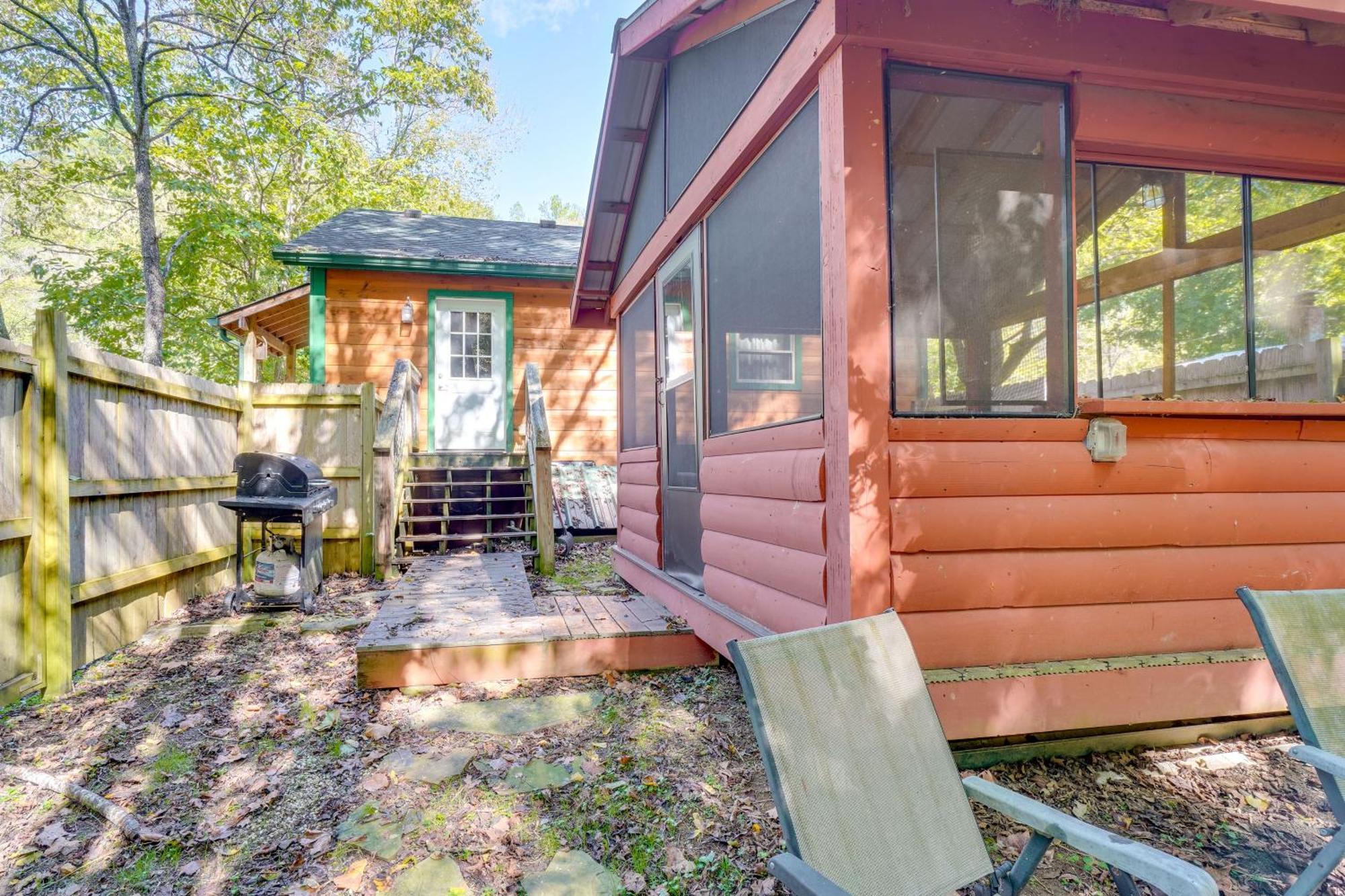 Just Fur Relaxin Sevierville Cabin With Hot Tub! エクステリア 写真