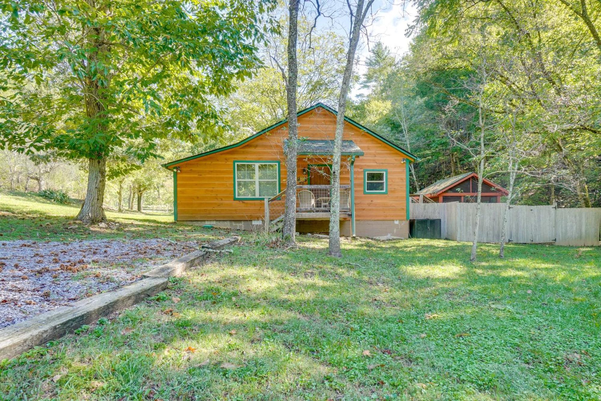 Just Fur Relaxin Sevierville Cabin With Hot Tub! エクステリア 写真